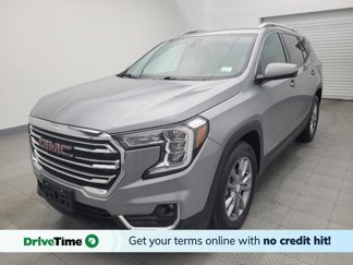 Used 2023 GMC Terrain SLT image 1