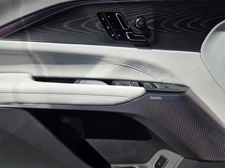 New 2025 Cadillac Lyriq Luxury image 1