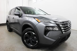 Used 2024 Nissan Rogue SV image 1