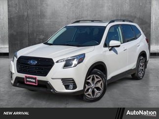 Used 2023 Subaru Forester Premium image 1