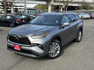 Certified 2025 Toyota Highlander Platinum image 1