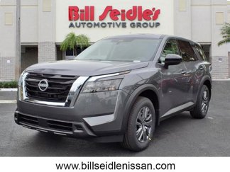 New 2025 Nissan Pathfinder S image 1