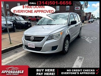 Used 2009 Volkswagen Routan S image 1