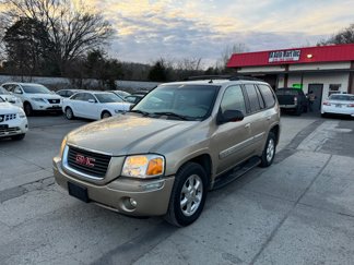 Used 2004 GMC Envoy SLT image 1