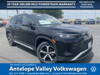 New 2025 Volkswagen Tiguan SE image 1