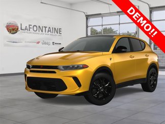 New 2024 Dodge Hornet GT w/ GT Blacktop Package image 1