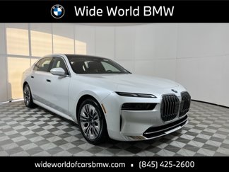 New 2025 BMW i7 xDrive60 w/ Premium Package image 1