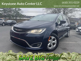 Used 2017 Chrysler Pacifica Touring-L Plus image 1