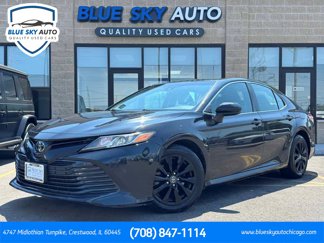 Used 2020 Toyota Camry LE image 1