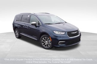 New 2025 Chrysler Pacifica Pinnacle image 1