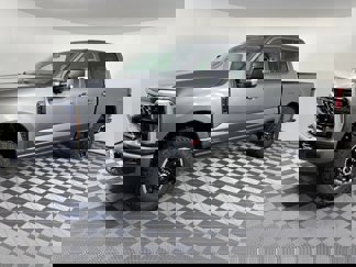 New 2025 Ford F250 4x4 Crew Cab Super Duty image 1