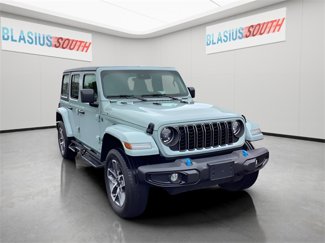 Used 2024 Jeep Wrangler Unlimited w/ Convenience Group image 1