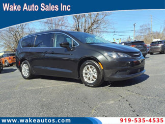Used 2021 Chrysler Voyager Lxi image 1