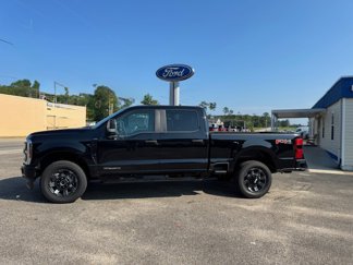 New 2025 Ford F250 4x4 Crew Cab Super Duty image 1