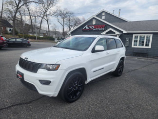 Used 2020 Jeep Grand Cherokee Altitude image 1