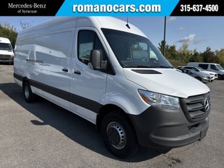 New 2025 Mercedes-Benz Sprinter 4500 image 1