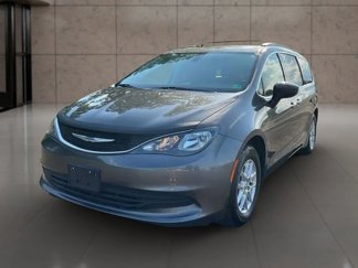 Used 2020 Chrysler Voyager Lxi image 1