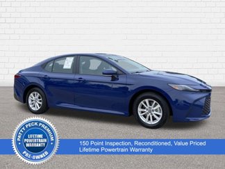 Used 2025 Toyota Camry LE image 1