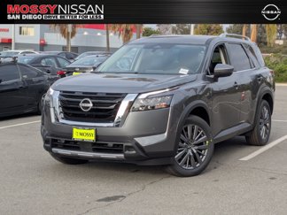 New 2025 Nissan Pathfinder SL w/ SL Premium Package image 1