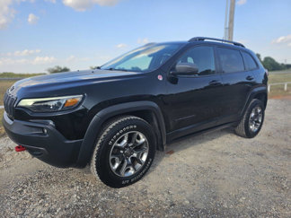 Used 2019 Jeep Cherokee Trailhawk w/ Cold Weather Group image 1