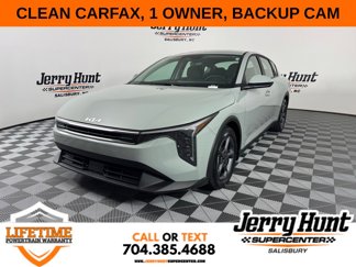 Used 2025 Kia K4 LXS image 1