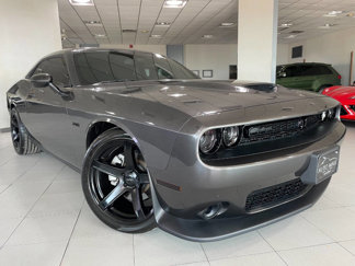 Used 2023 Dodge Challenger R/T w/ Blacktop Package image 1