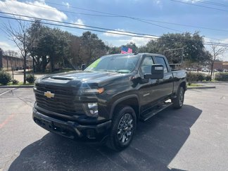 Used 2024 Chevrolet Silverado 2500 Custom w/ Custom Value Package image 1