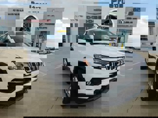 Used 2024 Jeep Compass Latitude w/ Sun and Sound Group image 1