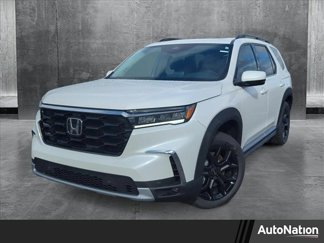 New 2025 Honda Pilot Touring image 1