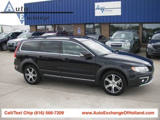 Used 2015 Volvo XC70 T6 w/ Proximity Package image 1