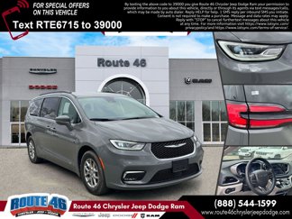 Used 2021 Chrysler Pacifica Touring w/ Cold Weather Group image 1