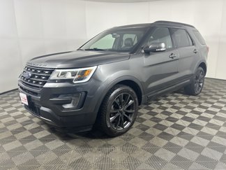 Used 2017 Ford Explorer XLT w/ Equipment Group 202A image 1