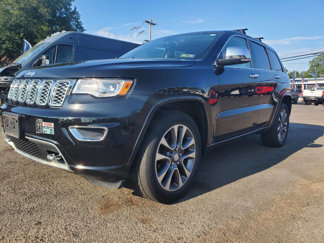 Used 2017 Jeep Grand Cherokee Overland image 1