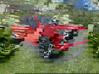 New 2025 Chevrolet Silverado 1500 LT w/ Convenience Package II image 1
