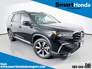 New 2025 Honda Pilot Touring image 1