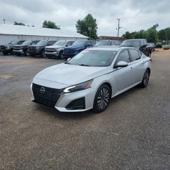 Used 2023 Nissan Altima 2.5 SV image 1
