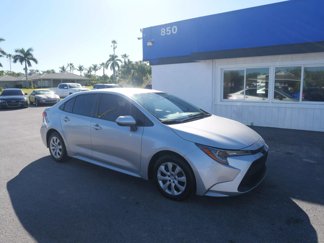 Used 2020 Toyota Corolla LE image 1