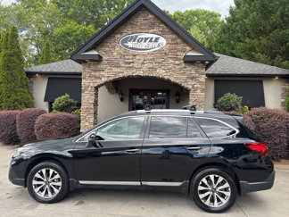 Used 2019 Subaru Outback 3.6R Touring image 1