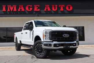 Used 2023 Ford F250 XL w/ FX4 Off-Road Package image 1