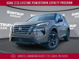 Used 2025 Nissan Rogue SV image 1
