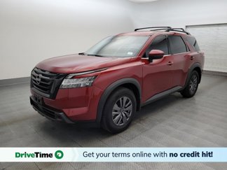 Used 2022 Nissan Pathfinder SV w/ SV Black Package image 1