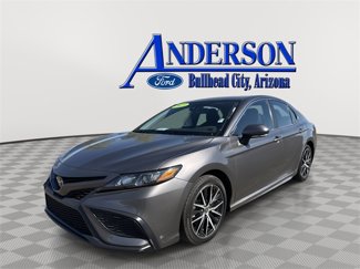 Used 2023 Toyota Camry SE image 1