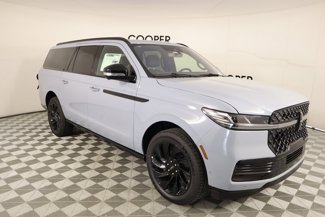 New 2025 Lincoln Navigator L Reserve w/ Jet Appearance Package image 1