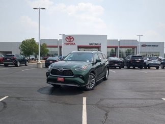 New 2025 Toyota Highlander Platinum image 1