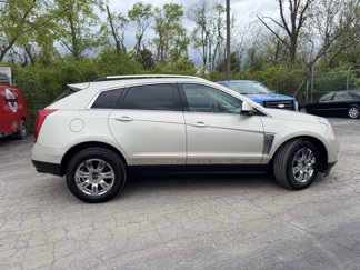 Used 2013 Cadillac SRX Luxury image 1