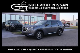 New 2025 Nissan Pathfinder Platinum image 1