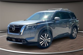 New 2025 Nissan Pathfinder Platinum image 1