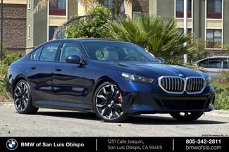 New 2026 BMW 550e xDrive image 1