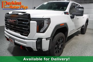 Used 2024 GMC Sierra 2500 AT4 w/ Max Trailering Package image 1