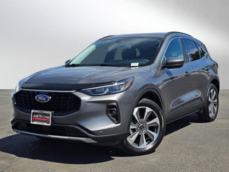 Used 2024 Ford Escape Platinum image 1